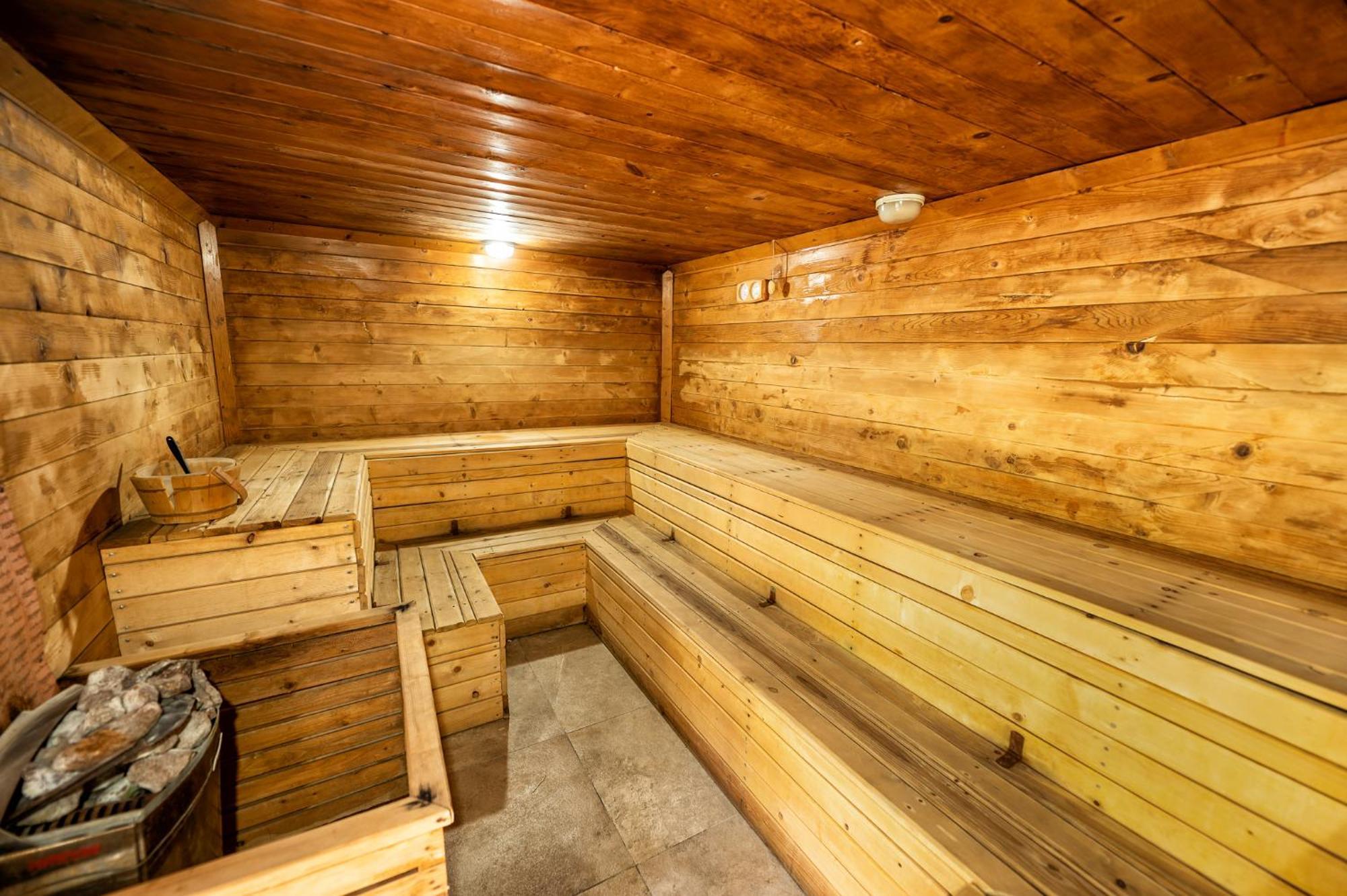 Complex Turistic Casa Romaneasca Călimăneşti Bagian luar foto