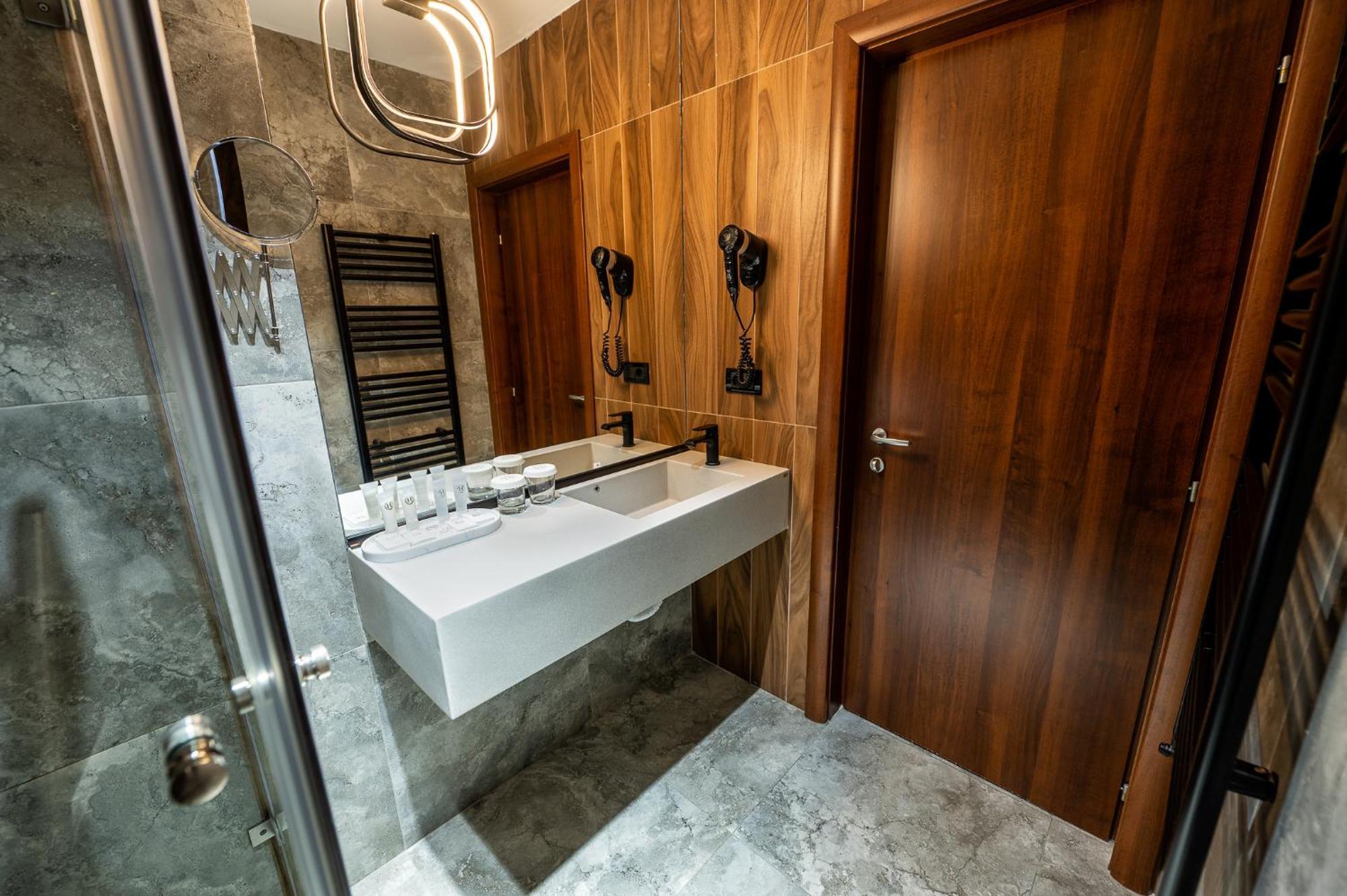 Complex Turistic Casa Romaneasca Călimăneşti Bagian luar foto